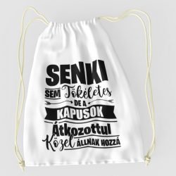   SENKI SEM TÖKÉLETES, DE A kapusok ÁTKOZOTTUL KÖZEL ÁLLNAK HOZZÁ TORNAZSÁK
